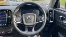 Volvo Xc40 2.0 B4P Inscription Pro 5dr Auto Petrol Estate